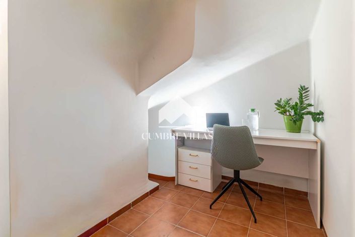 Image No.47-2 Bed Townhouse for sale