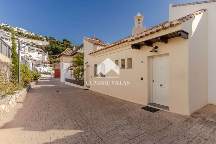 Image No.6-2 Bed Townhouse for sale