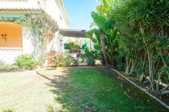 Image No.14-2 Bed Townhouse for sale