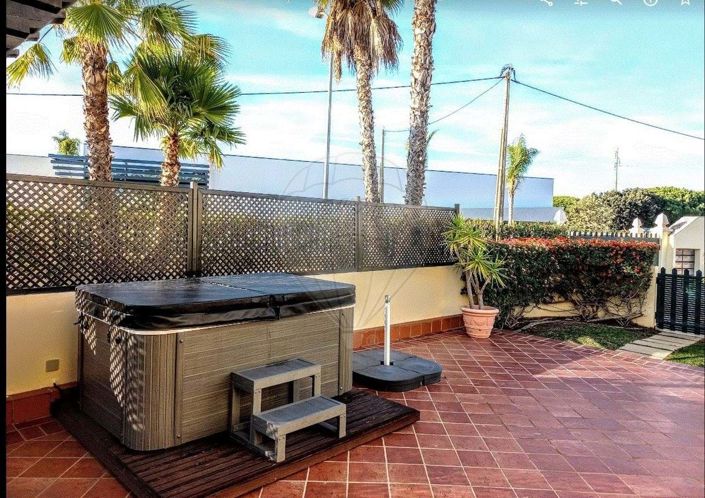 Image No.7-2 Bed Townhouse for sale