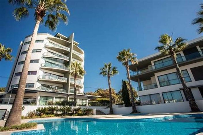 Image No.1-3 Bed Apartment for sale