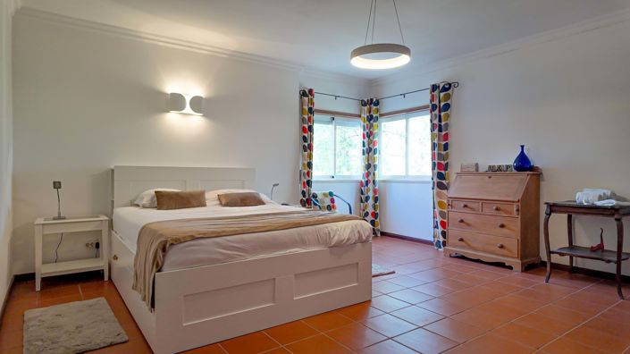 Image No.17-3 Bed Apartment for sale