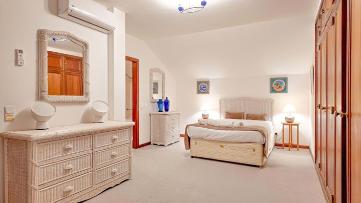 Image No.19-3 Bed Apartment for sale