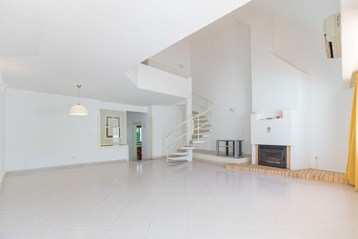 Image No.8-Maison de ville de 3 chambres à vendre à Vilamoura