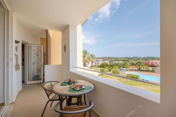 Image No.1-3 Bed Apartment for sale
