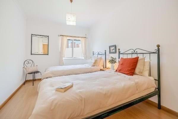 Image No.11-3 Bed Apartment for sale