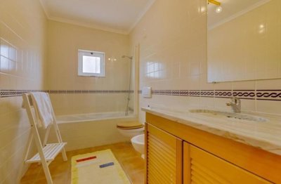 1654-638869-78d1f4f8b6655591b02d22fabb36a692d