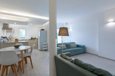 1654-644073-78d1f4f8b6655591b02d22fabb36a692d