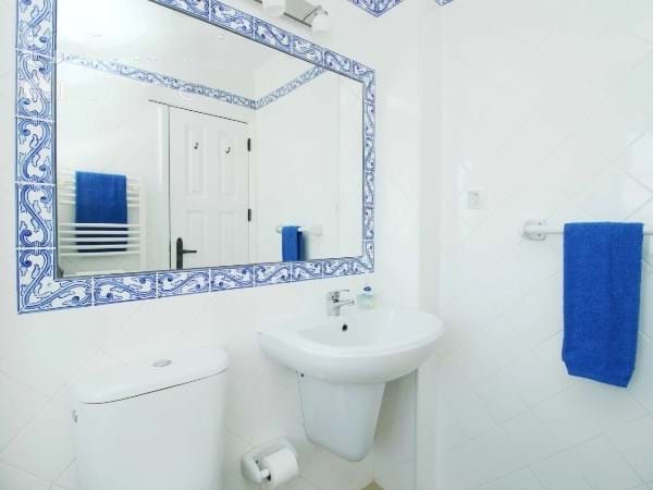 Image No.9-2 Bed Townhouse for sale