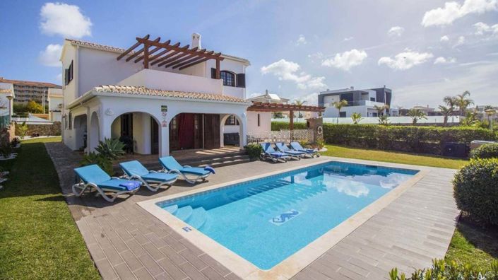 Image No.1-3 Bed Villa for sale