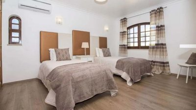 1654-625194-78d1f4f8b6655591b02d22fabb36a692d