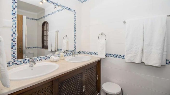 Image No.22-3 Bed Villa for sale