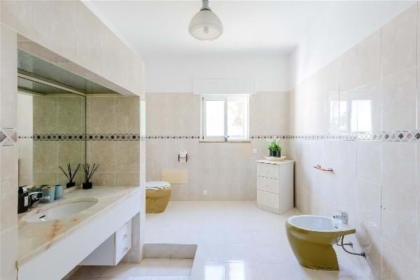 Image No.11-4 Bed Villa for sale