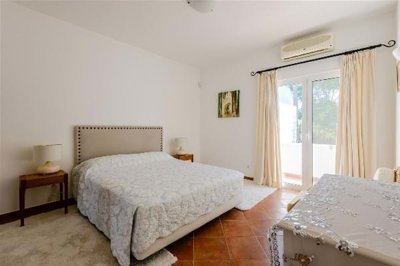 1654-636083-78d1f4f8b6655591b02d22fabb36a692d