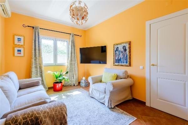 Image No.15-4 Bed Villa for sale