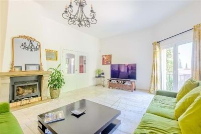 1654-636083-78d1f4f8b6655591b02d22fabb36a692d