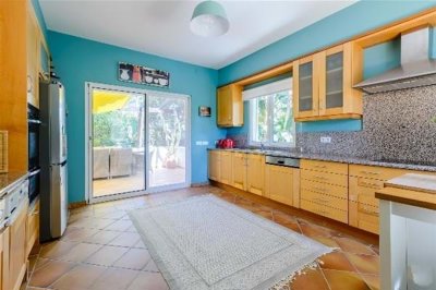 1654-636083-78d1f4f8b6655591b02d22fabb36a692d