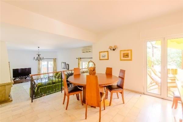 Image No.9-4 Bed Villa for sale