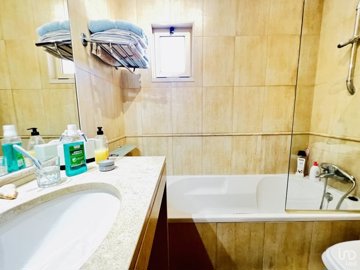 1654-636111-78d1f4f8b6655591b02d22fabb36a692d