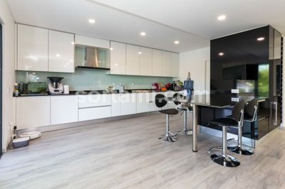 1654-655420-78d1f4f8b6655591b02d22fabb36a692d