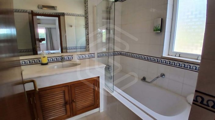 Image No.11-2 Bed Townhouse for sale