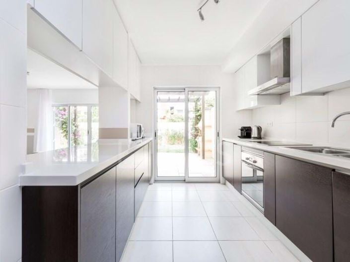 Image No.4-3 Bed Townhouse for sale