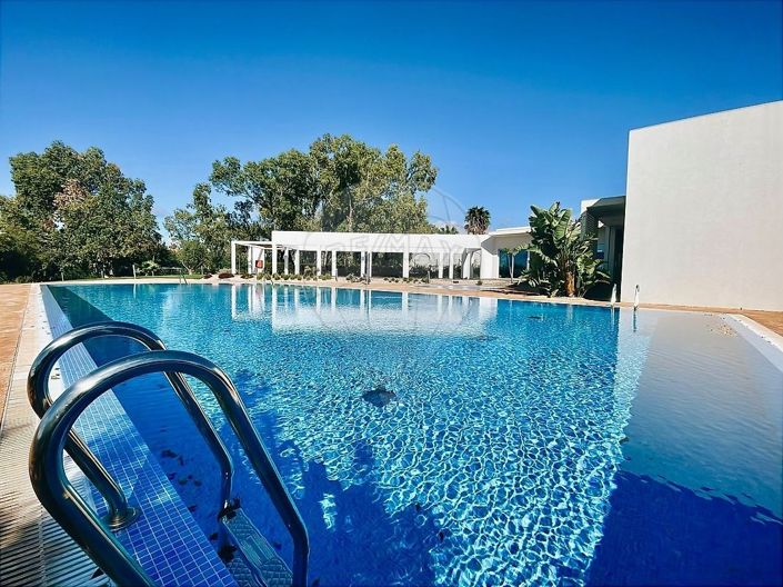 Image No.2-3 Bed Townhouse for sale