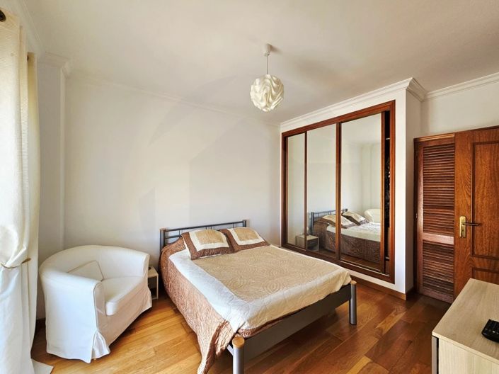 Image No.12-3 Bed Villa for sale