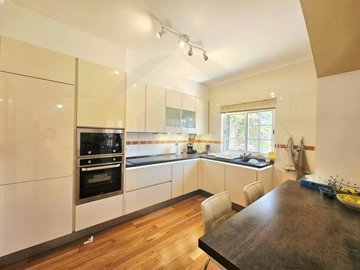 1654-656833-78d1f4f8b6655591b02d22fabb36a692d