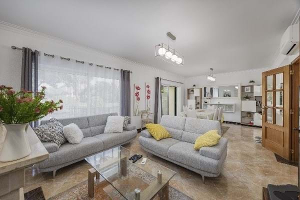 Image No.5-4 Bed Townhouse for sale