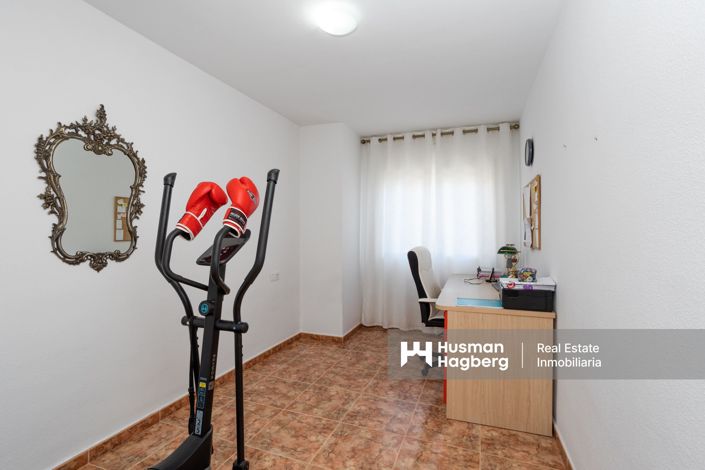 Image No.17-4 Bed Apartment for sale