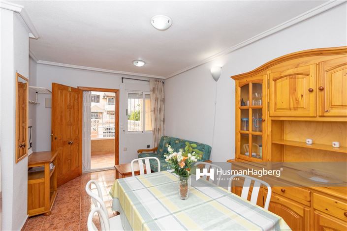 Image No.2-Appartement de 2 chambres à vendre à Torrevieja