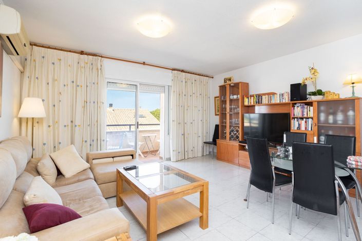 Image No.1-3 Bed Apartment for sale