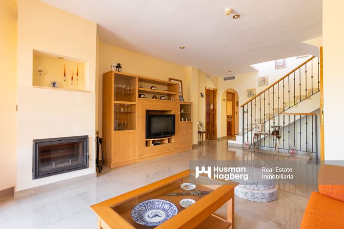 Image No.10-3 Bed Villa for sale