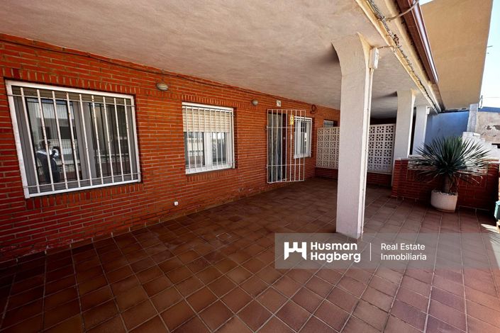 Image No.1-Maison de ville de 4 chambres à vendre à Los Nietos