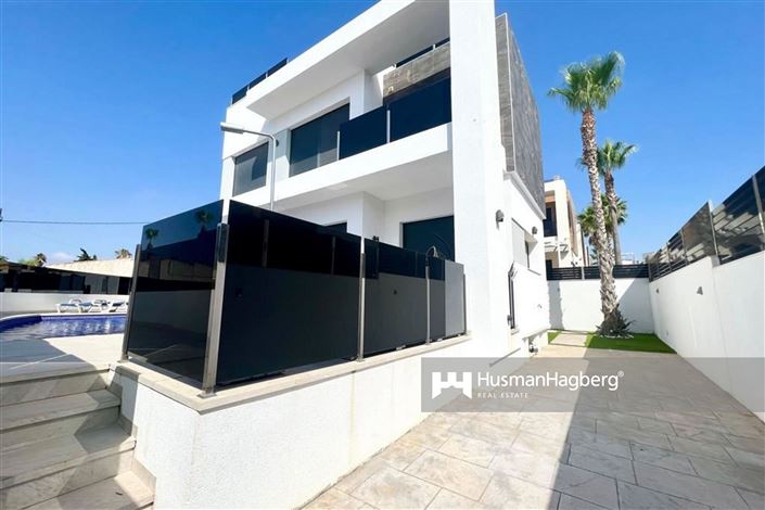 Image No.20-Villa de 4 chambres à vendre à Torrevieja