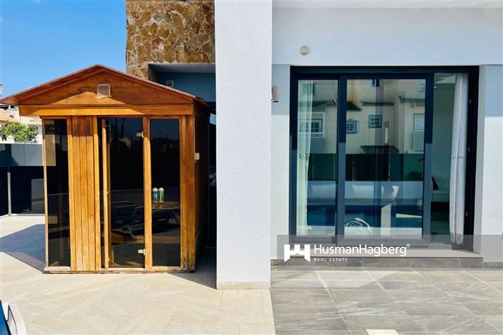 Image No.21-Villa de 4 chambres à vendre à Torrevieja