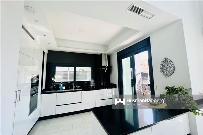 Image No.5-Villa de 4 chambres à vendre à Torrevieja