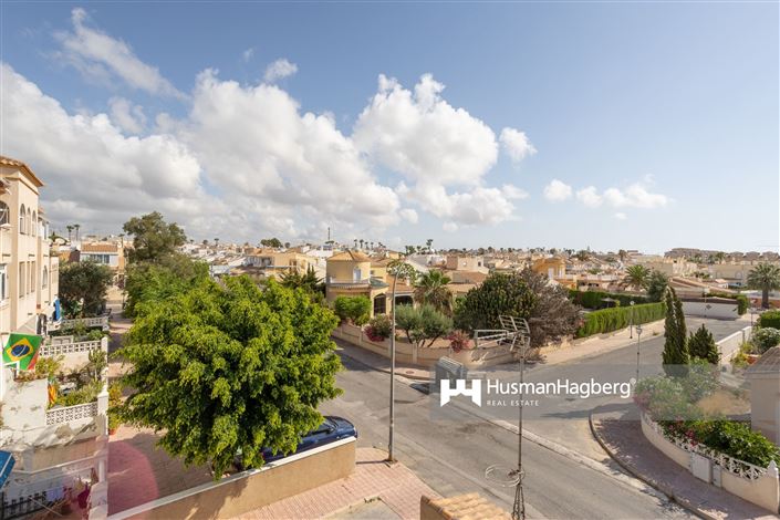 Image No.29-4 Bed Property for sale