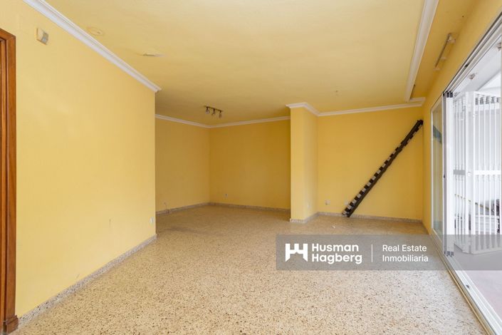 Image No.12-3 Bed Apartment for sale