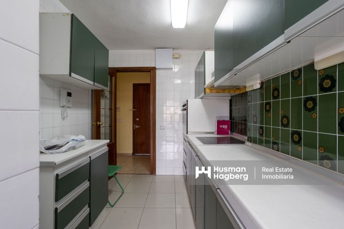 Image No.14-3 Bed Apartment for sale