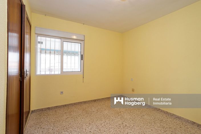 Image No.15-3 Bed Apartment for sale