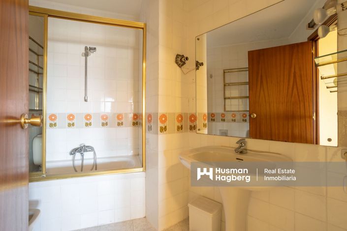 Image No.17-3 Bed Apartment for sale