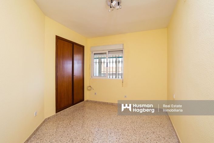 Image No.18-3 Bed Apartment for sale