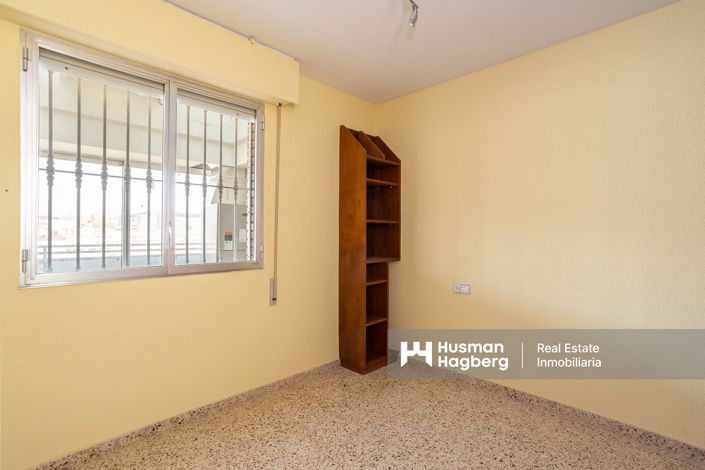 Image No.21-3 Bed Apartment for sale