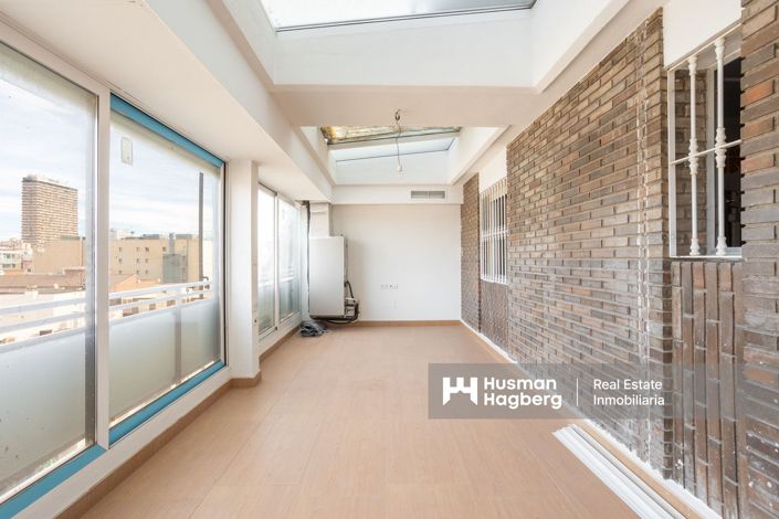 Image No.9-3 Bed Apartment for sale