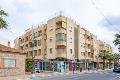 4 Bed Apartment for sale