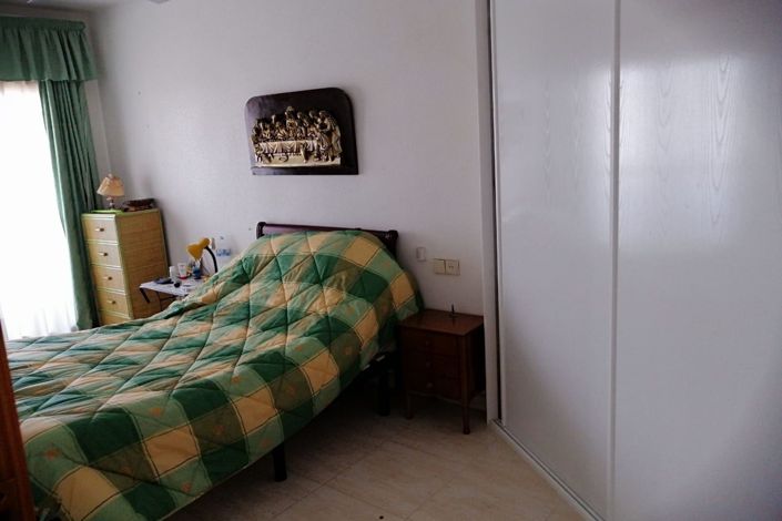 Image No.12-4 Bed Apartment for sale