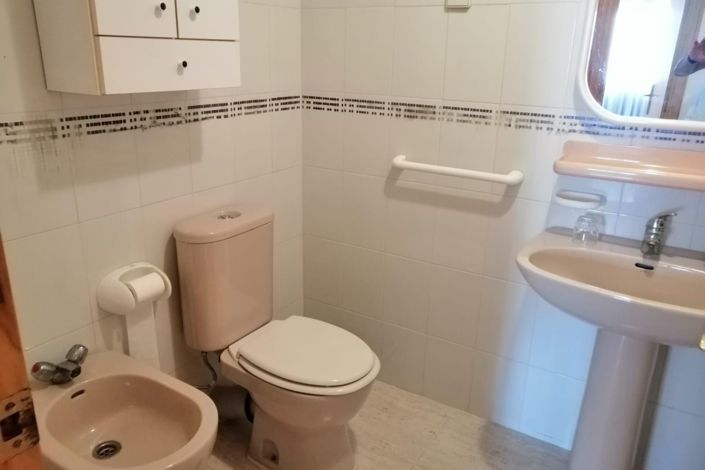 Image No.18-4 Bed Apartment for sale