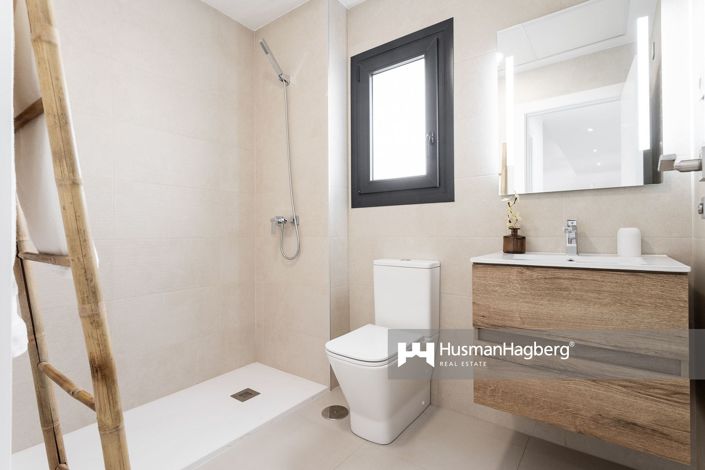 Image No.13-3 Bed Apartment for sale